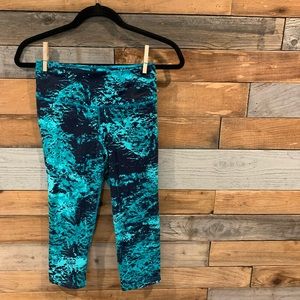 Nike capri workout pants